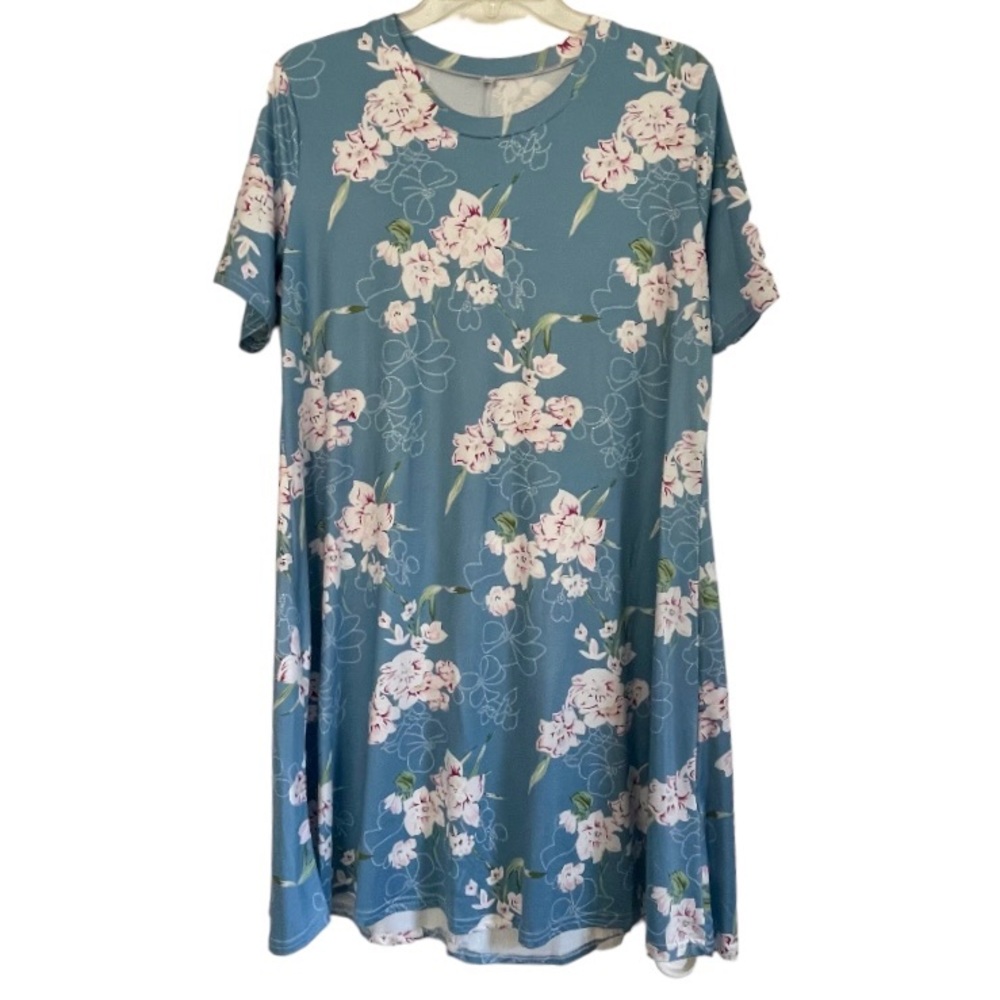 Light Blue Dress with Pink Floral Print, short sleeve, very comfortable, size XL
